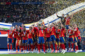 他則更多地 他則更多地