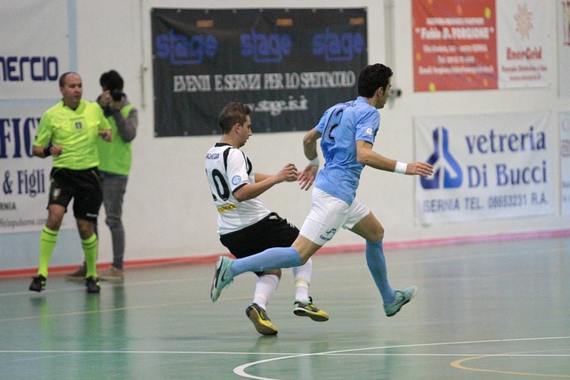 隆戈:米兰有意瓦斯科达伽马24岁左后卫佩顿,对方要价900万欧.